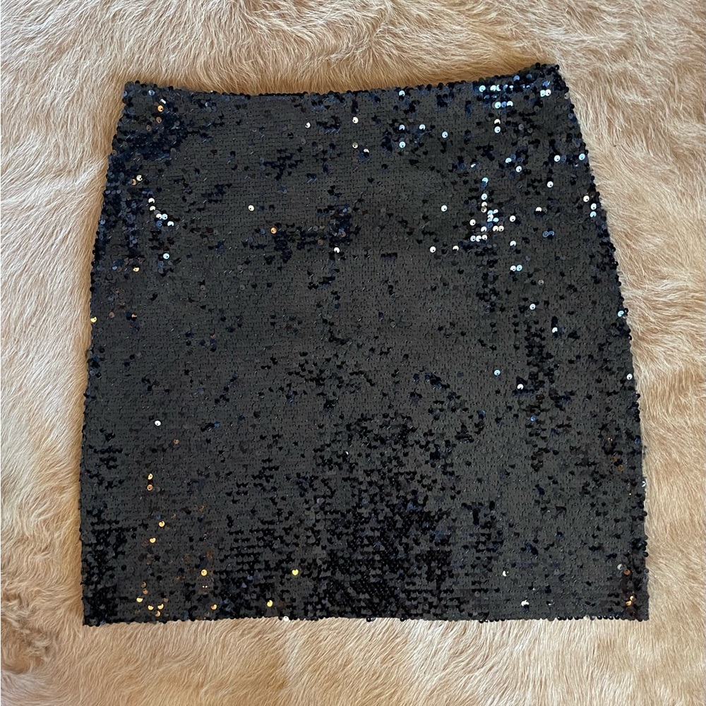 Black sequin skirt medium